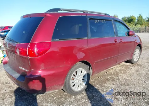 2010 Toyota Sienna Xle z USA, uszkodzony, nr VIN 5TDYK4CC9AS336884